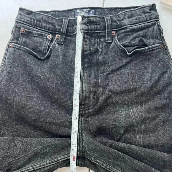 Abercrombie & Fitch Ultra High Rise‎ Mom Jean Knee Rip Denim Black Size 26 - Picture 10 of 11